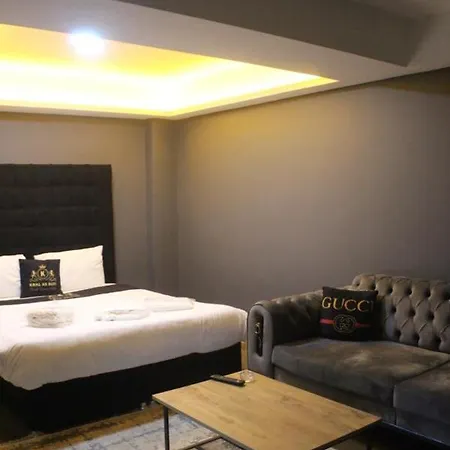 Lara Apartment