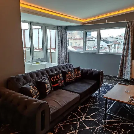 Apartment Lara